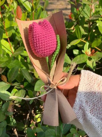 Crochet Tulip Bouquet – Single Bloom Handmade Flower Gift