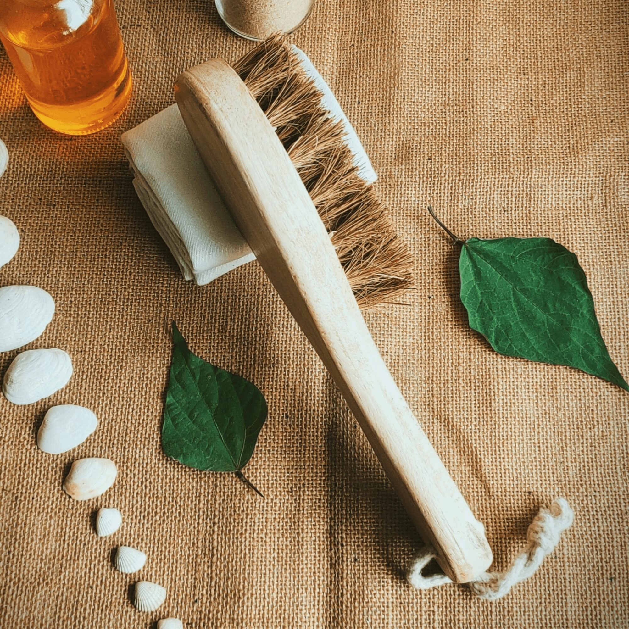 Eco-Friendly Coconut Fiber Dry Body Brush with Bamboo Handle - Image 4