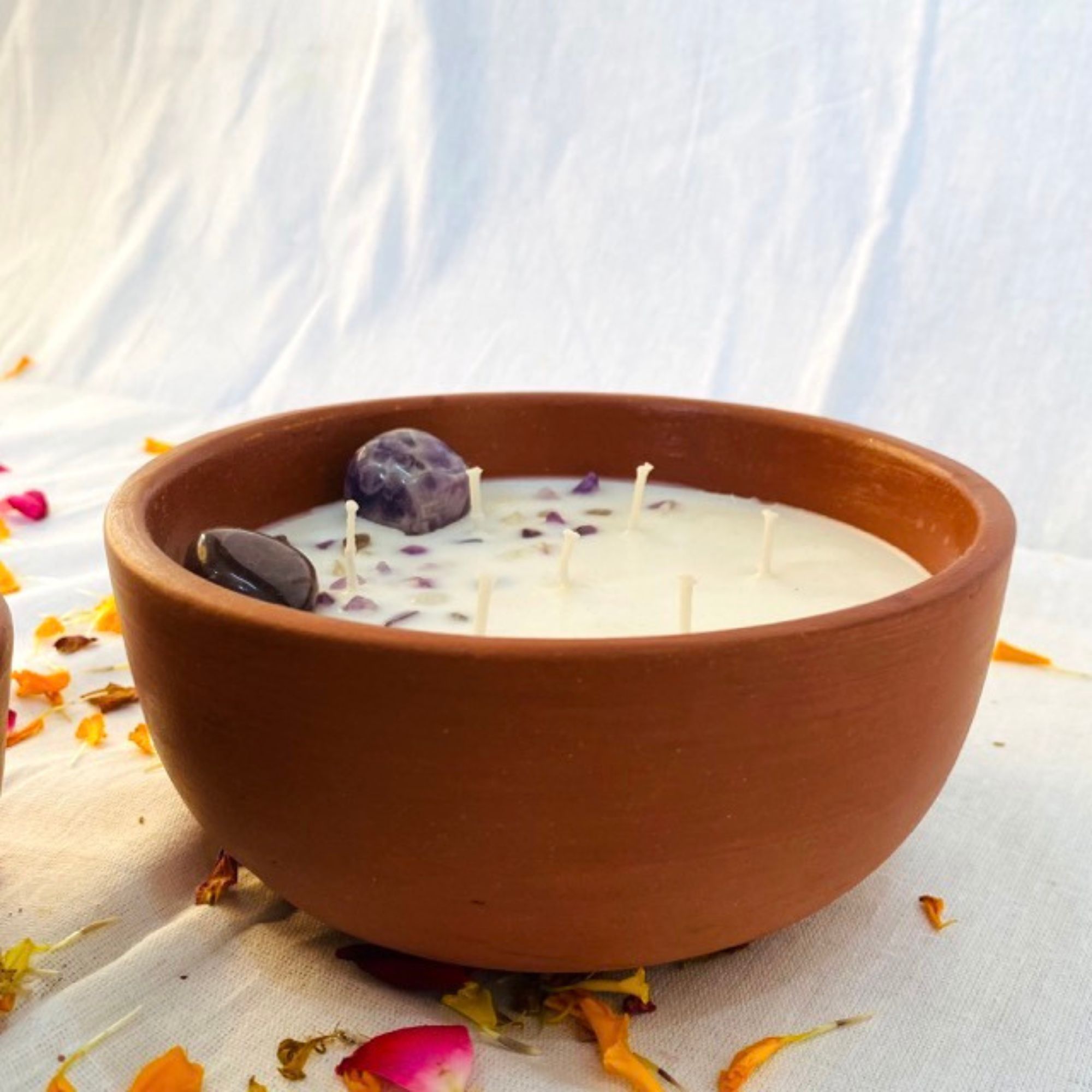 Nalika XL Indoor Outdoor Candles | 5 and 7 wick | Citronella and Peppermint - Image 3