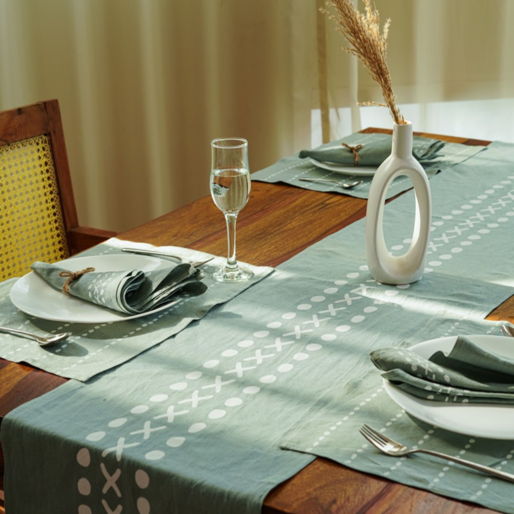 Meethu Table Linen Set | Handprinted on 100% Hemp | Runner, Placemats, and Napkin set