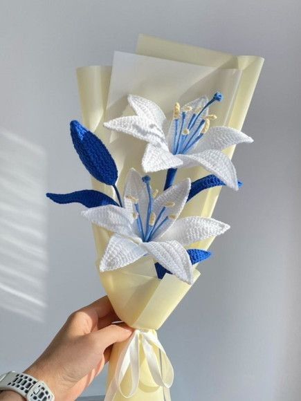 Handmade Crochet White Lily Bouquet – Blue Accent Floral Gift