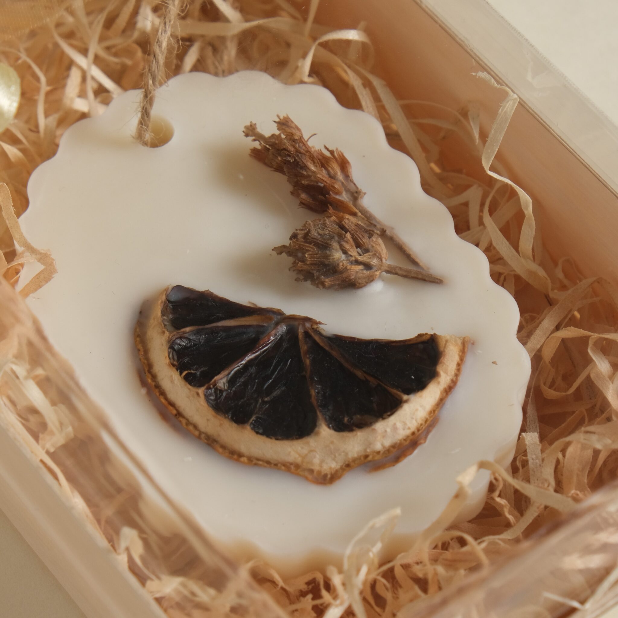 Aromatherapy Decorated Soy Wax Sachets – Floral Infused Wax Tablets (40g x 2) | Closet Freshener, Drawer Fragrance, Gifting