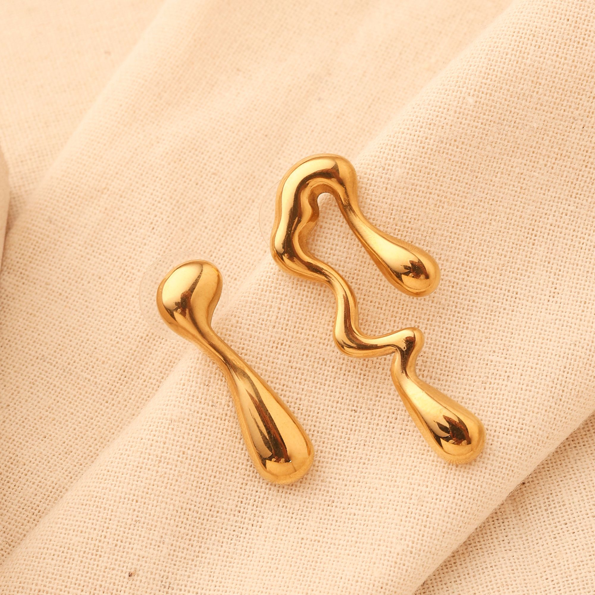 Glowing mismatch big Earrings - Image 2