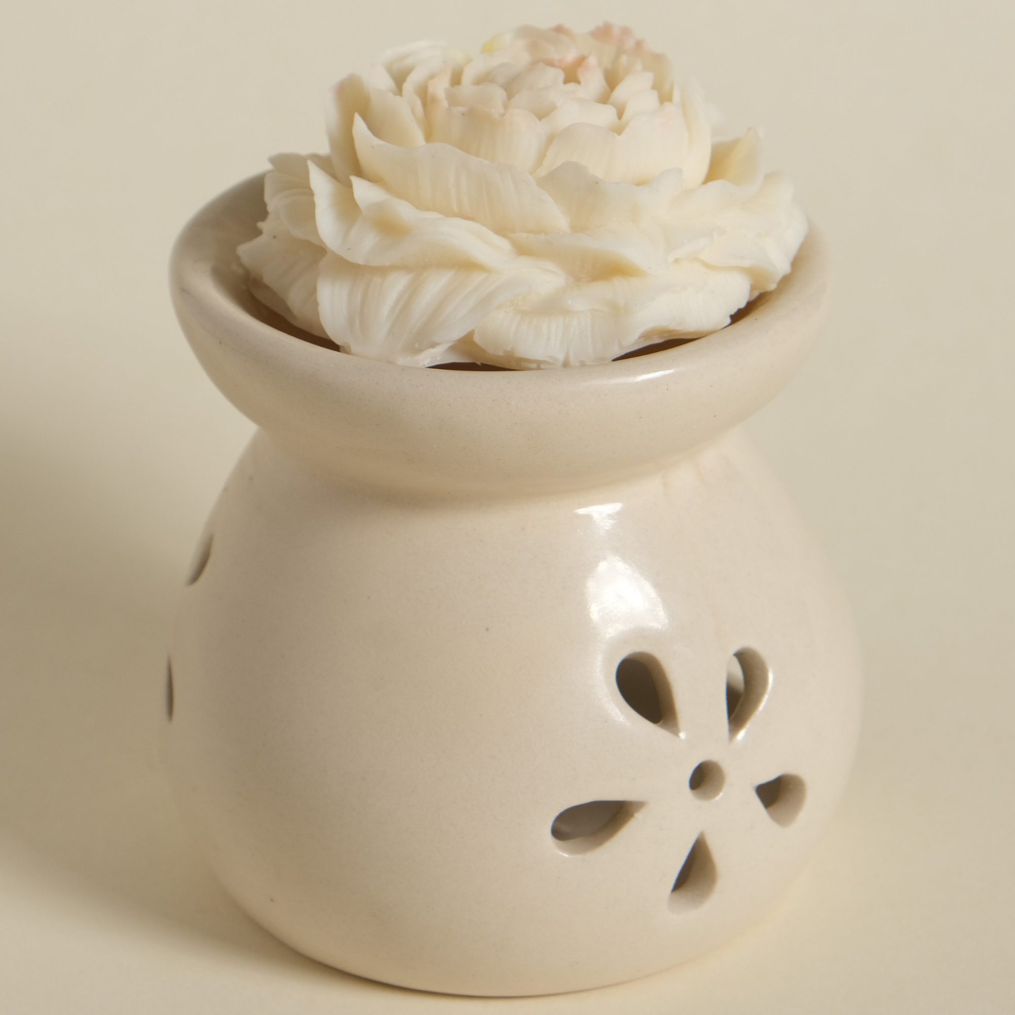 Peony Blossom Scented Candle – Hand-Poured Soy Wax | Romantic Floral Aroma for Home Decor & Gifting