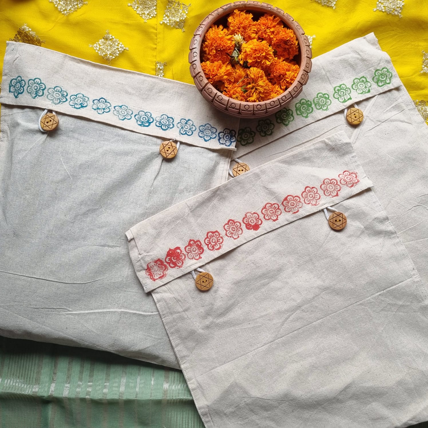 Handblocked Muslin Saree Pouches (set of 3) - Image 4