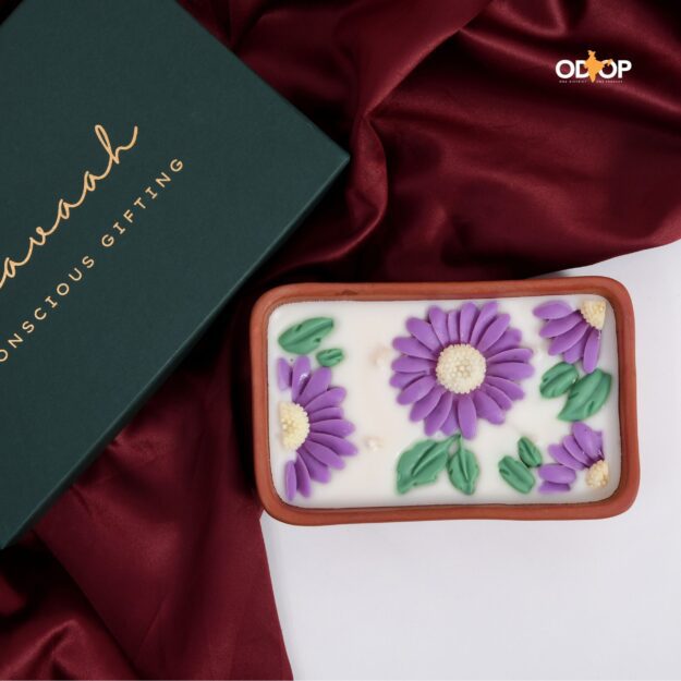 Bagh Hand Poured Floral Soy Candle, 4 Wicks in Terracotta Bowl, Lavender Vanilla