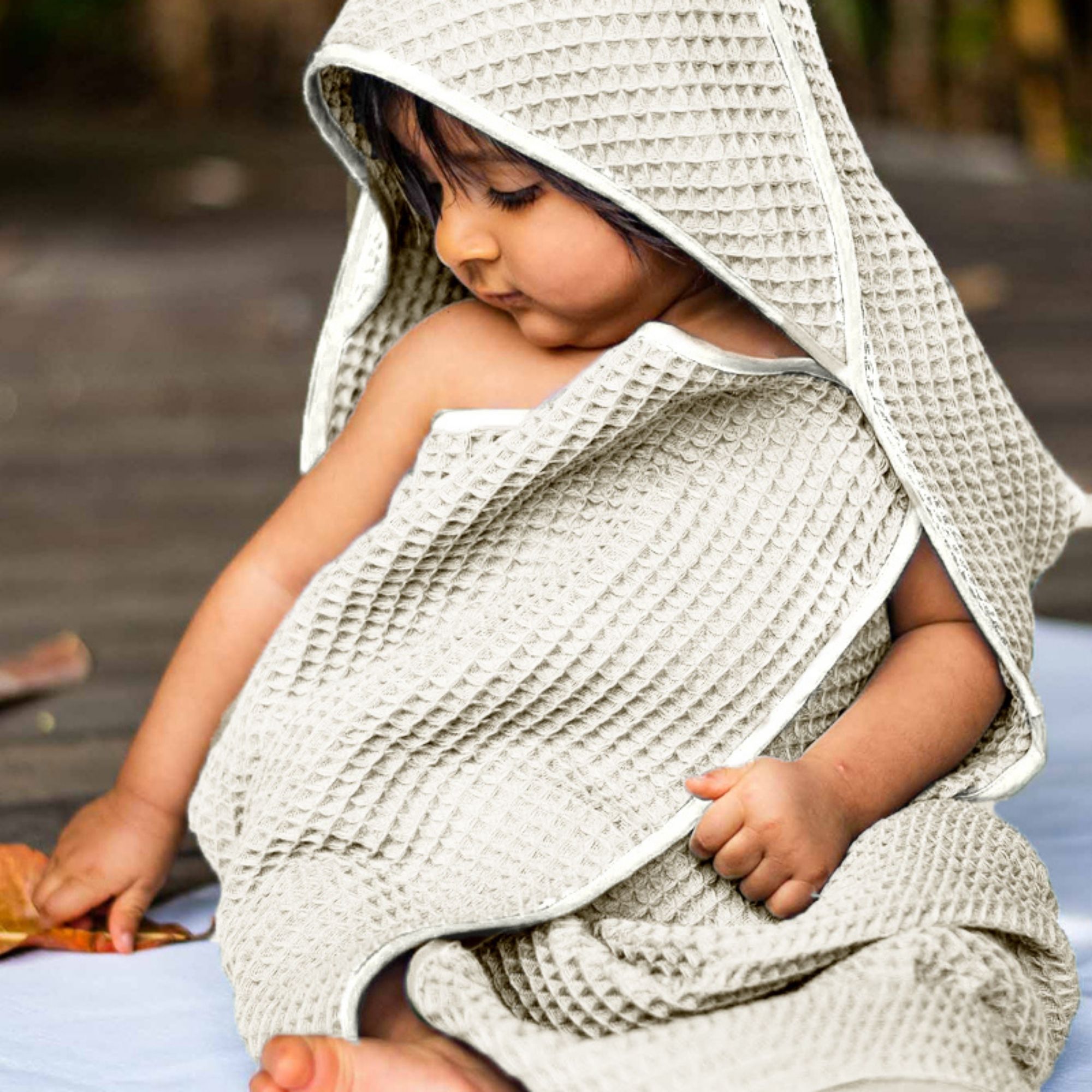 WHITEWATER KIDS ORGANIC WAFFLE HOODED TOWEL SET