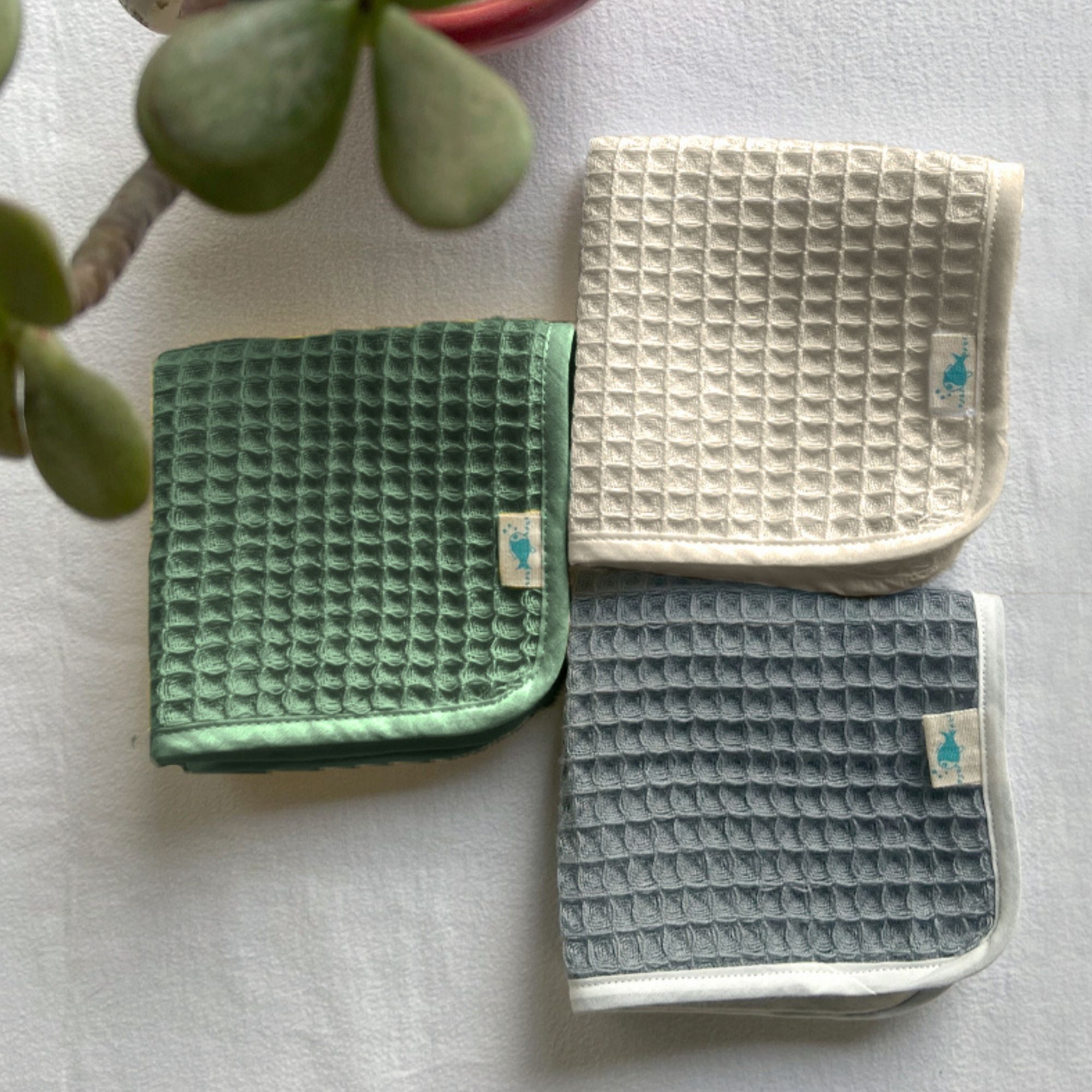 WHITEWATER KIDS ORGANIC HANDWOVEN WAFFLE WASHCLOTHS - Image 2